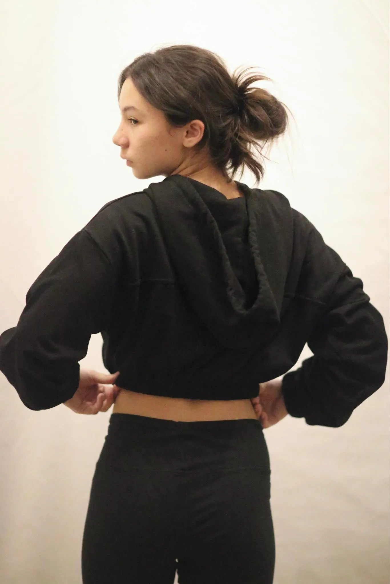 Cropped Black Hoodie - Laura